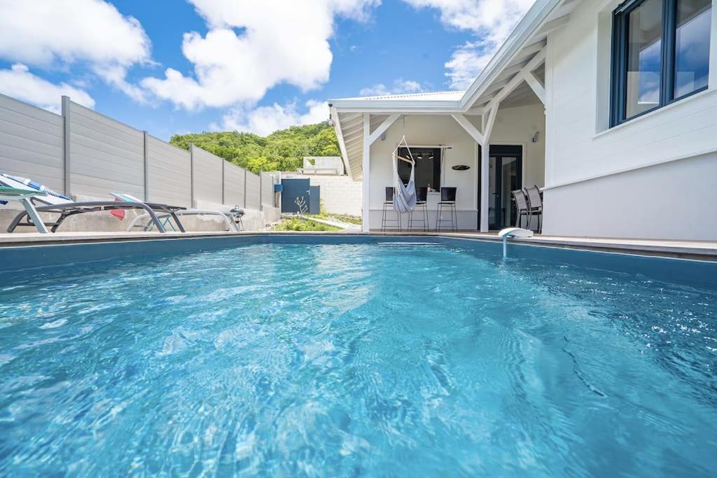 Superbe Villa Avec Piscine Et Proche Mer Au Diamant - 3 Chambres Et Salles De Bain لو ديامانت المظهر الخارجي الصورة